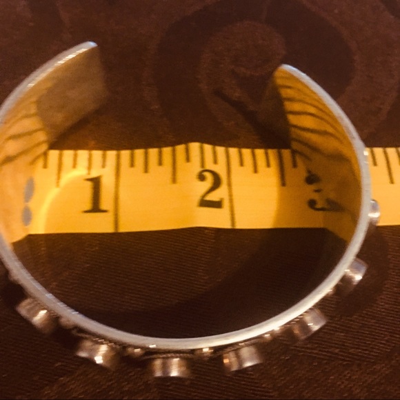 Navajo Sterling Silver & amethyst stone Bracelet - Picture 5 of 8